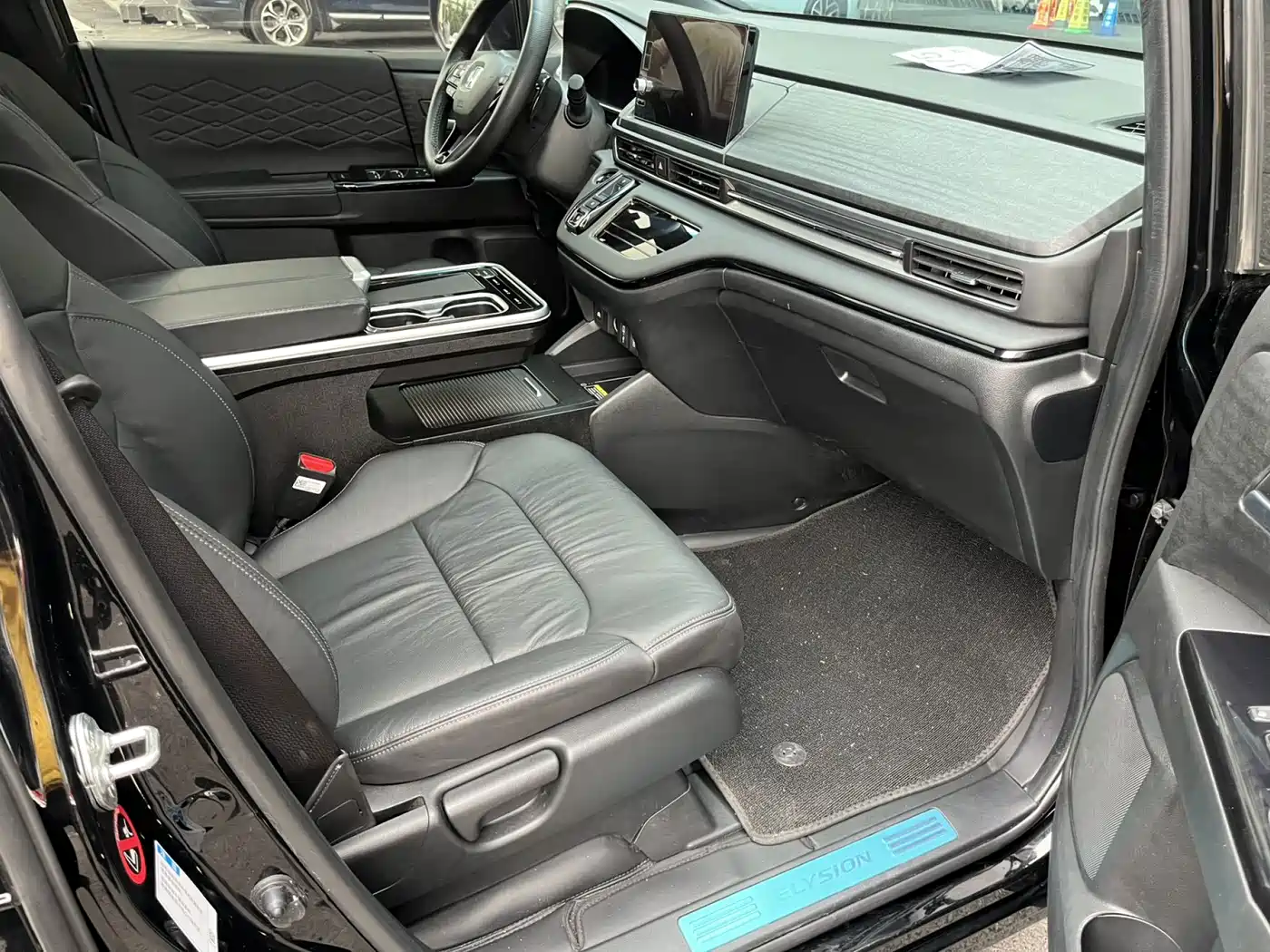 Honda Elysion 2024 2024 2.0L e:HEV Luxury Edition