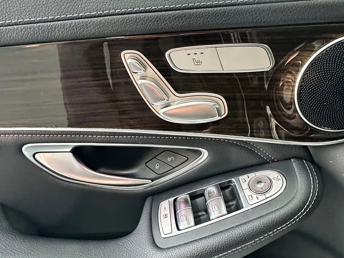 Mercedes-Benz GLC 2018 GLC 260 4MATIC Dynamic фото 13