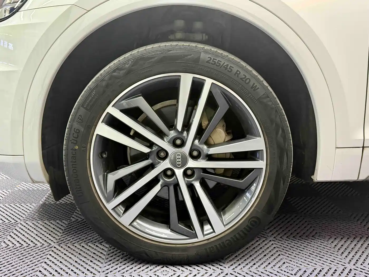 Audi Q5L 2020 40 TFSI Prestige Progressive фото 5
