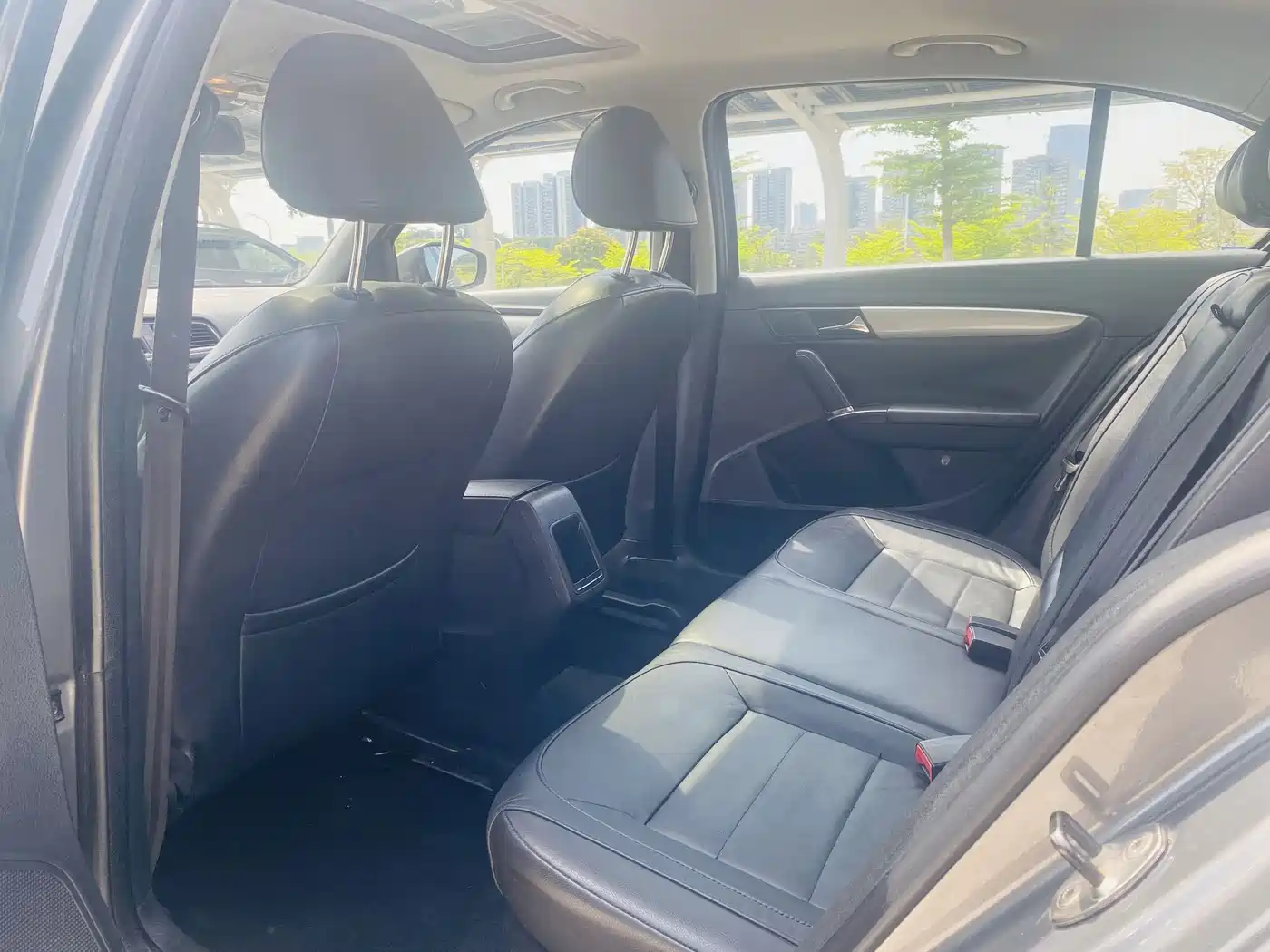 Volkswagen Lavida 2013 Facelift 1.4TSI DSG Comfort фото 11