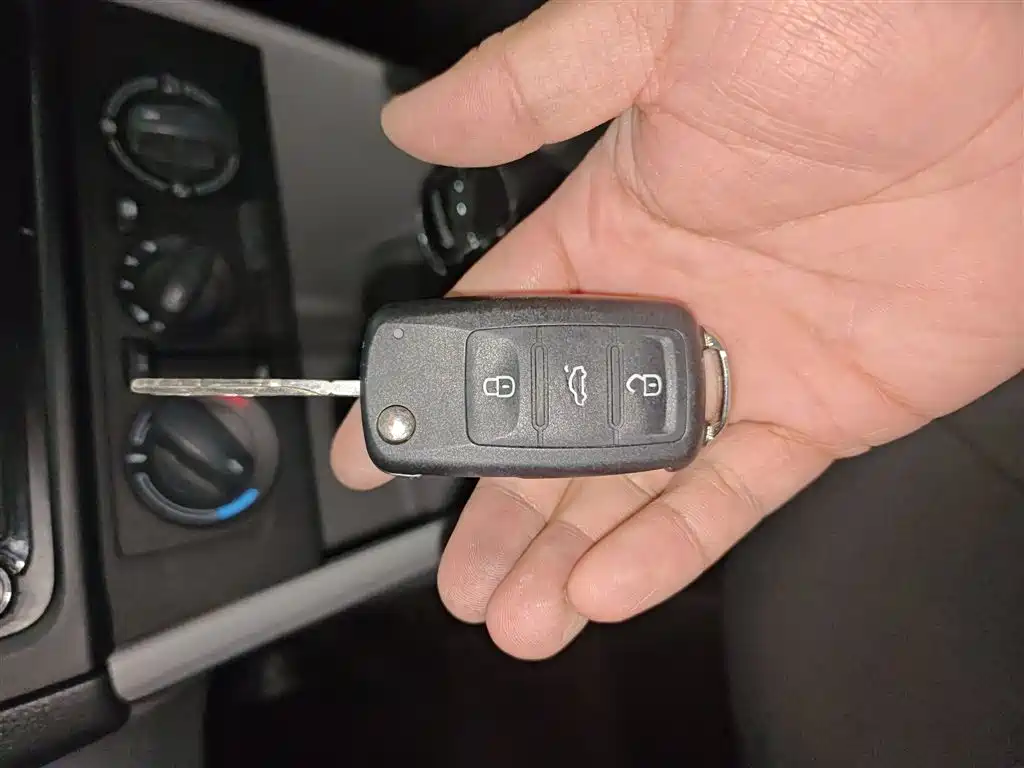 Škoda Rapid 2015 1.6L Automatic Joy Selection фото 9