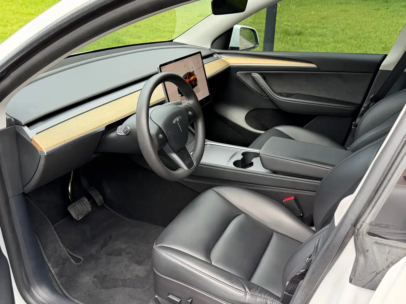 Фото 10 - Tesla Model Y