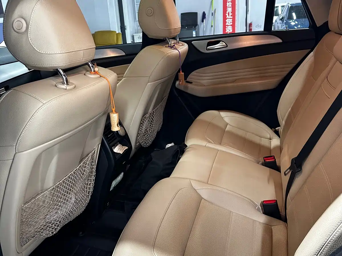 Mercedes-Benz GLE Coupe 2015 GLE 320 4MATIC Coupe SUV фото 7