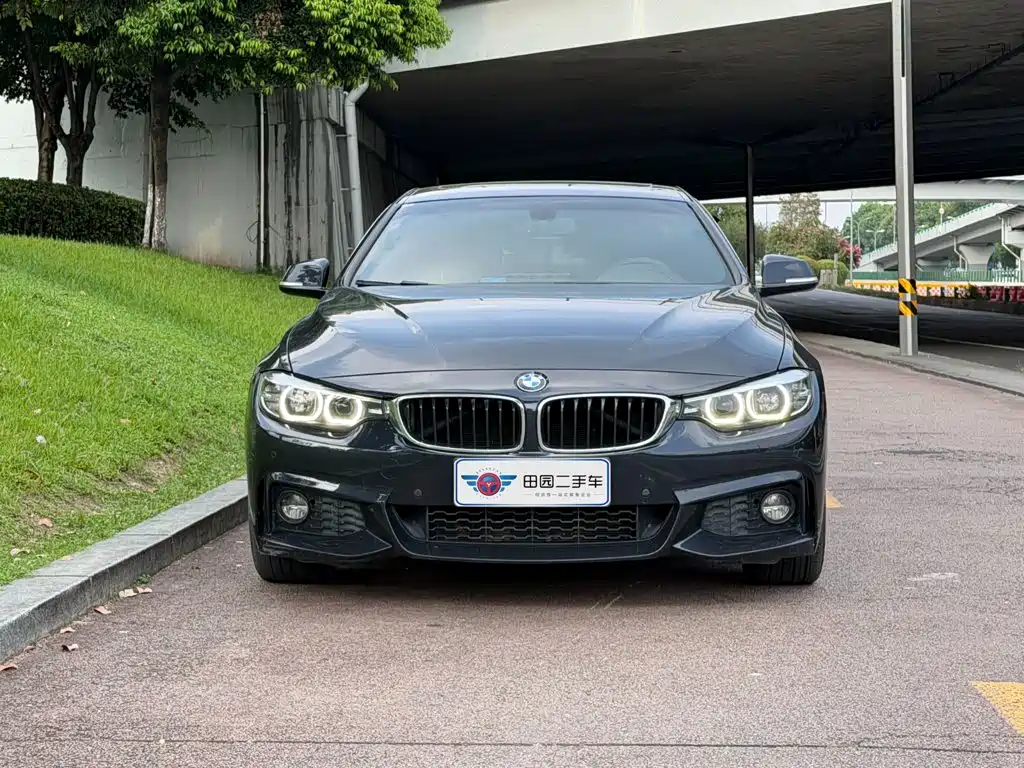 Photo 2 - BMW 4 Series