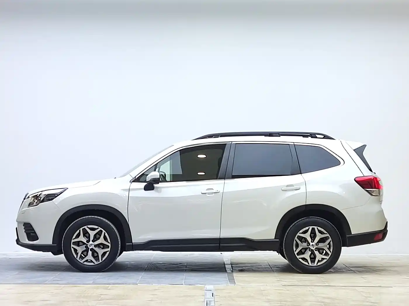 Subaru Forester 2022 2.0i AWD Luxury Edition with EyeSight фото 4