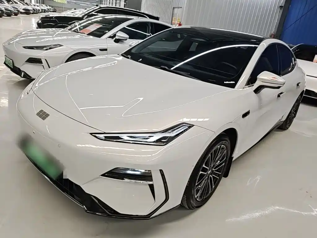 Geely Galaxy Galaxy E8 2025 575km Voyage Smart Drive Edition