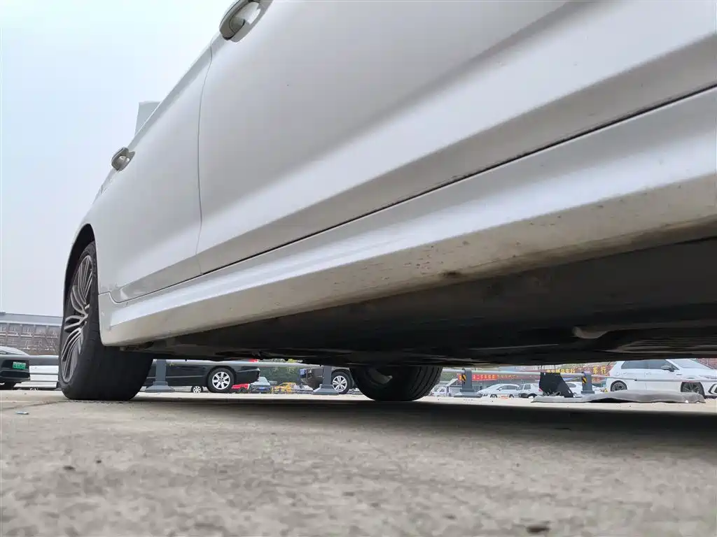 BMW 5 Series 2018 530Li Premium M Sport Package фото 19