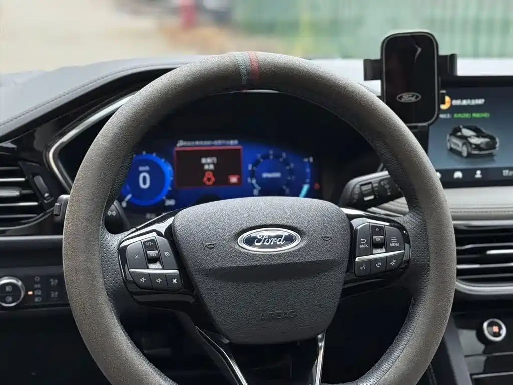 FORD RUIJI