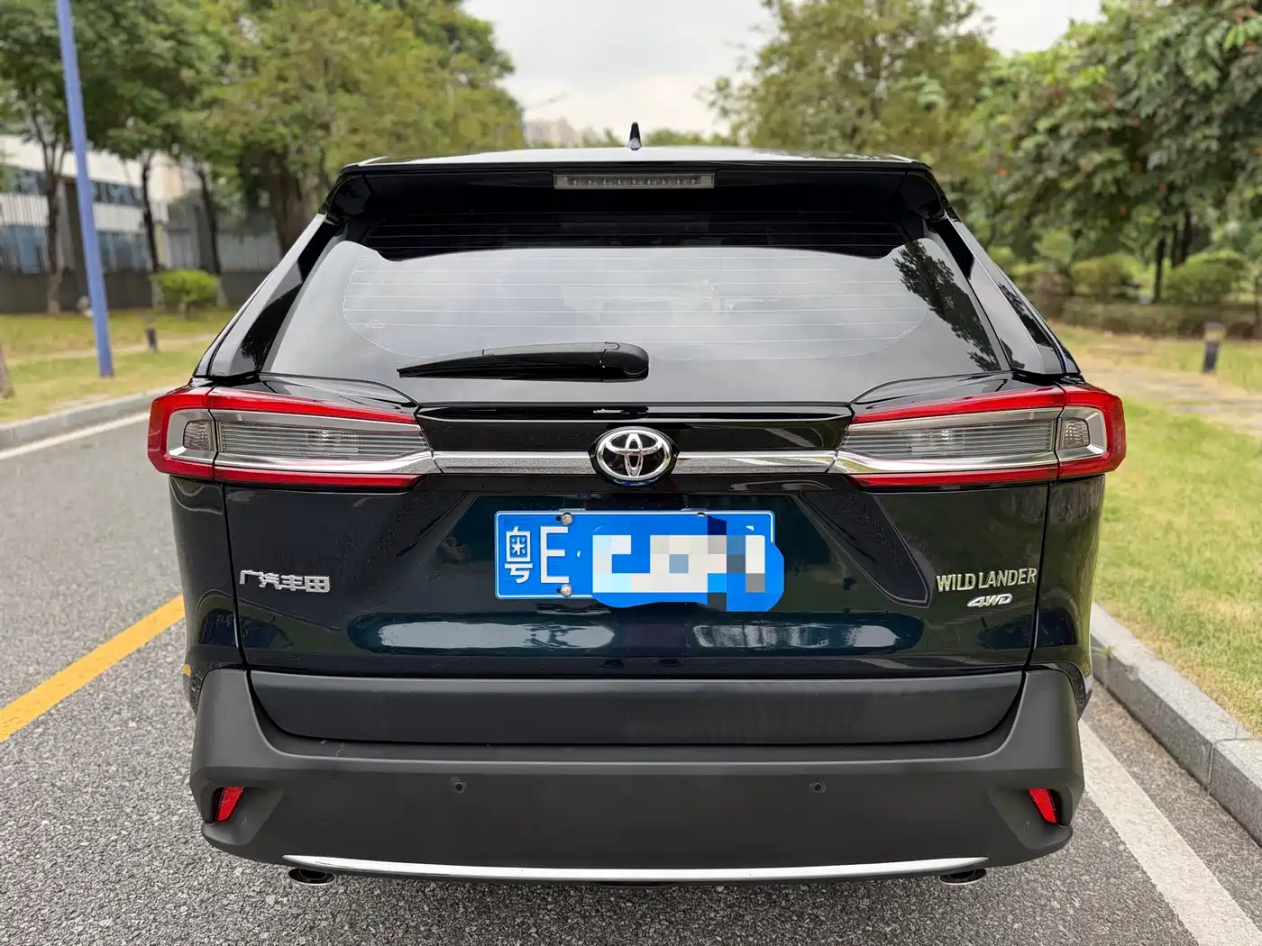 Toyota Wildlander 2022 2.0L CVT AWD Luxury Edition фото 2