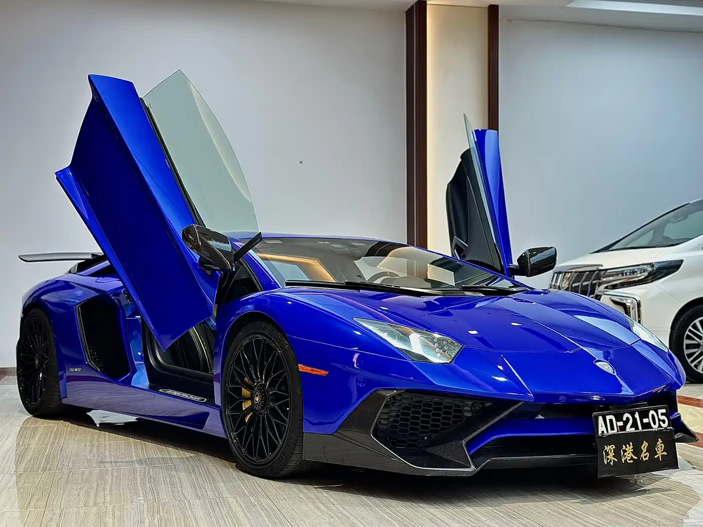 Lamborghini Aventador 2011 LP 700-4 фото 3