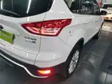 Фото 8 - Ford Kuga