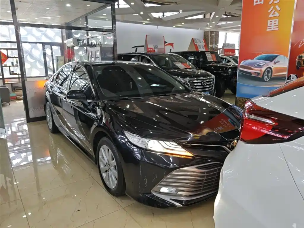 Toyota Camry 2018 2.0G Luxury Edition фото 4