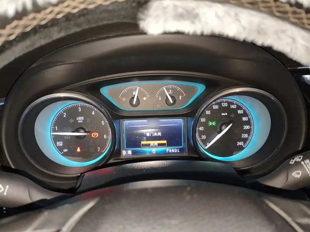 Buick Envision Plus 2017 28T AWD Luxury фото 4