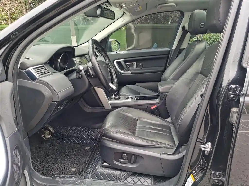 Land Rover Discovery Sport 2017 2.0T HSE фото 7