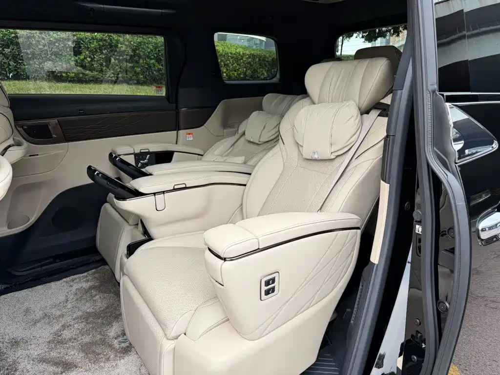 Toyota Alphard 2026 2024 Hybrid 2.5L Ultimate Enjoyment Edition