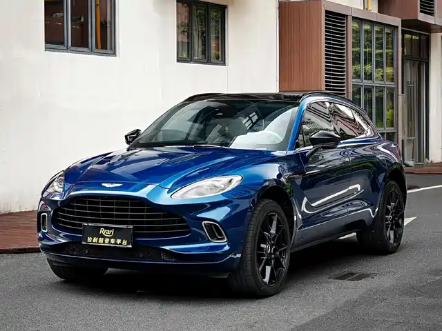 Aston Martin DBX 2020 4.0T V8