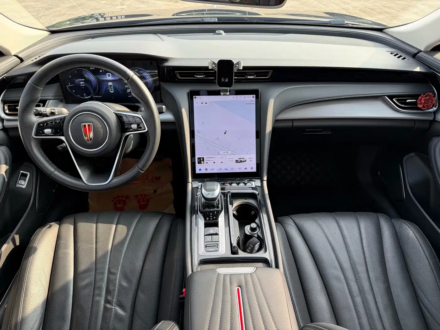 Hongqi H5 2023 2.0T Auto Smart Connect Flag Comfort фото 14