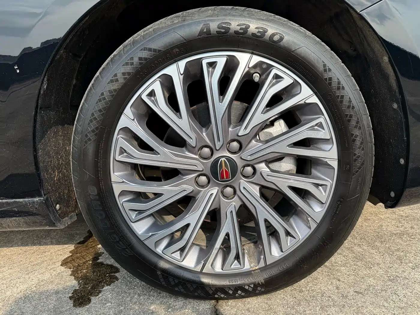 Hongqi H5 2023 2.0T Auto Smart Connect Flag Comfort фото 15