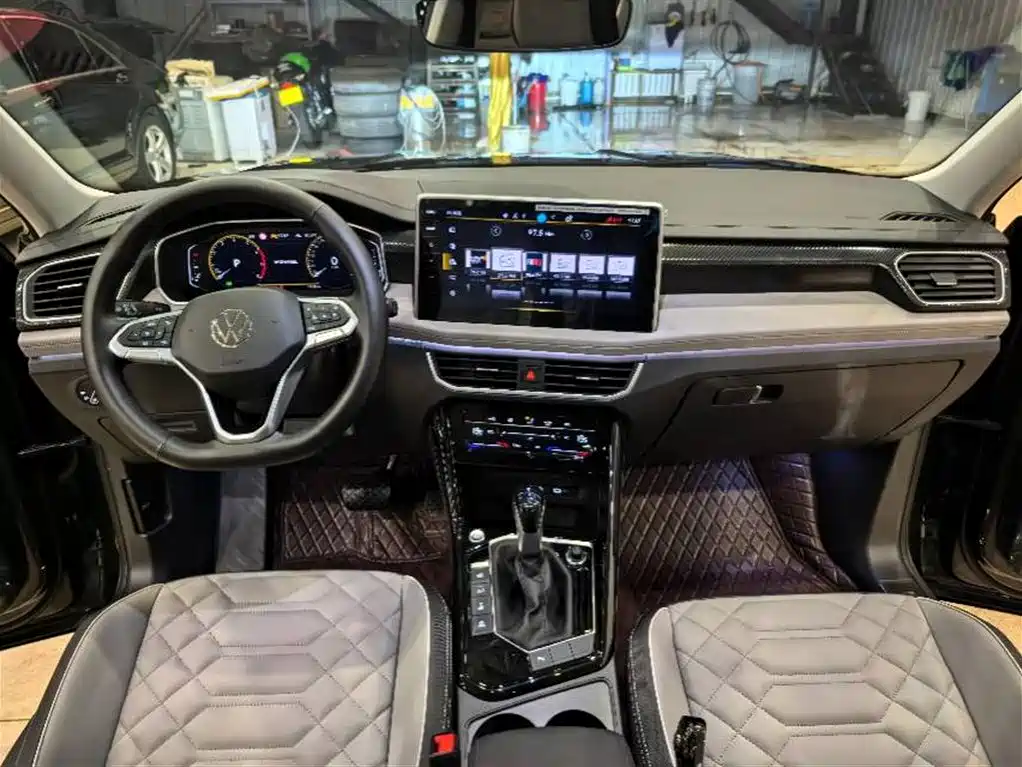 Volkswagen Tayron 2024 300TSI 2WD Luxury Plus Advanced фото 7