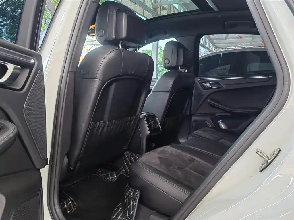 Porsche Macan 2017 Macan 2.0T фото 16