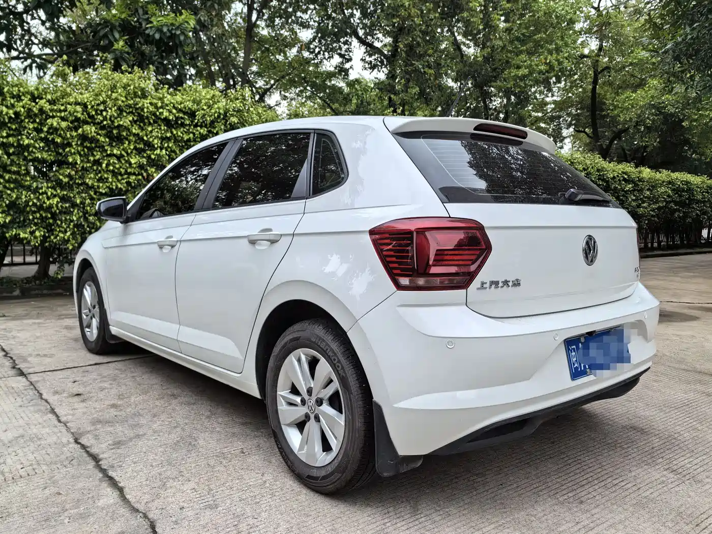 Volkswagen Polo 2019 Plus 1.5L Automatic Panorama Enjoyment Edition фото 4