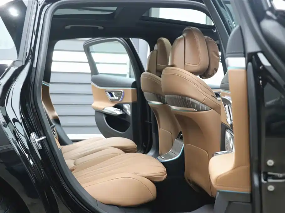 Mercedes-Benz E-Class 2026 E 300 L Luxury фото 23