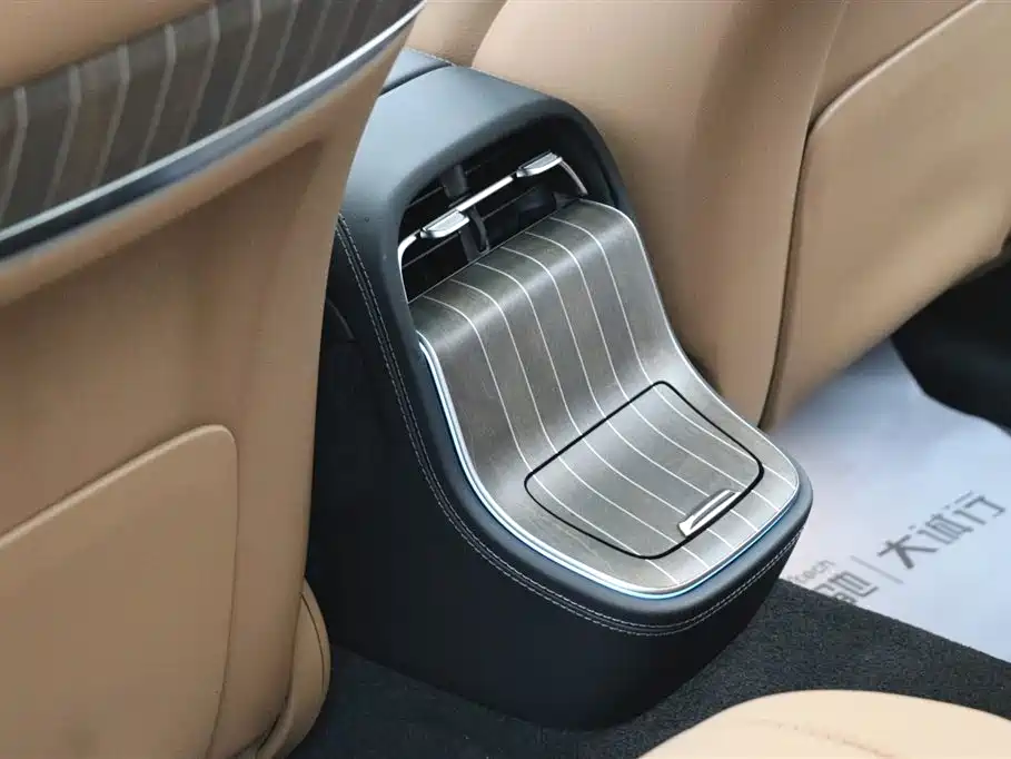 Фото MERCEDES-BENZ E-CLASS 2026 20