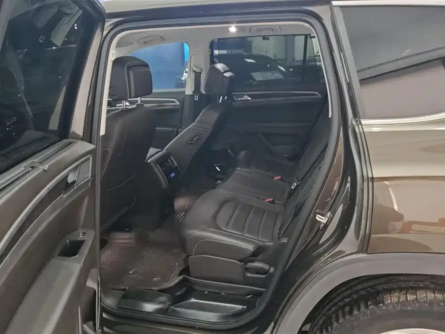 Volkswagen Teramont 2017 330TSI 2WD Flagship Edition фото 11