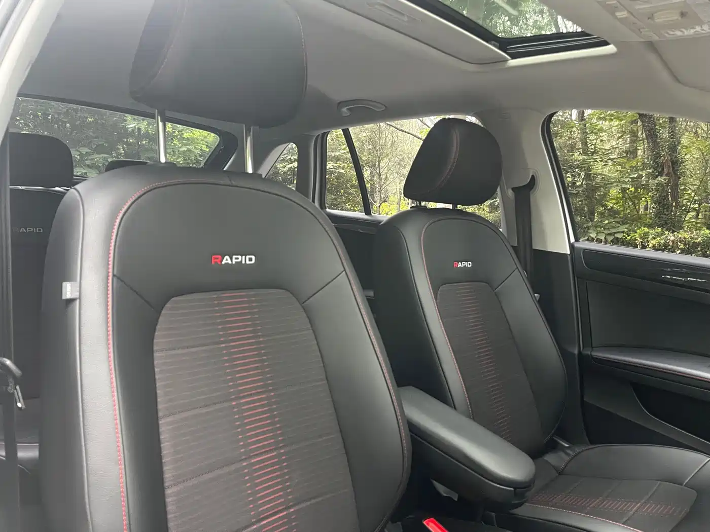 Škoda Skoda Rapid Spaceback 2018 TSI230 DSG Sport Edition фото 16