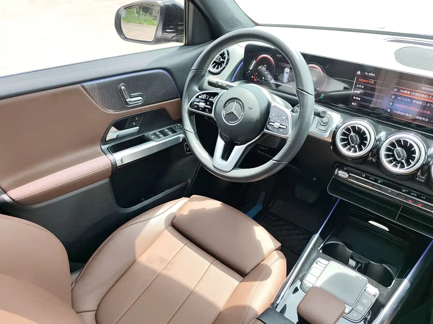 Mercedes-Benz GLB 2023 GLB 220 Dynamic фото 19