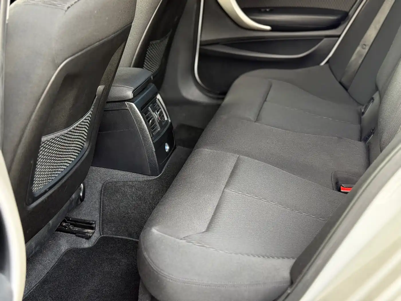 BMW 1 Series (Import) 2015 120i Leading фото 13