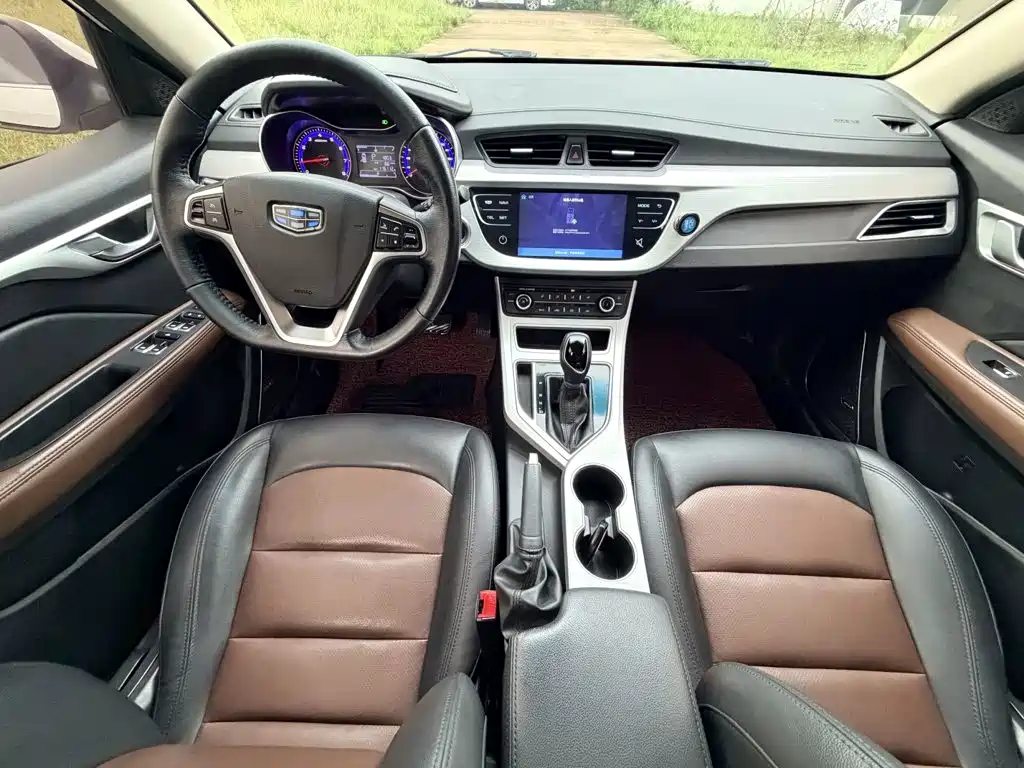 Фото 10 - Geely Vision