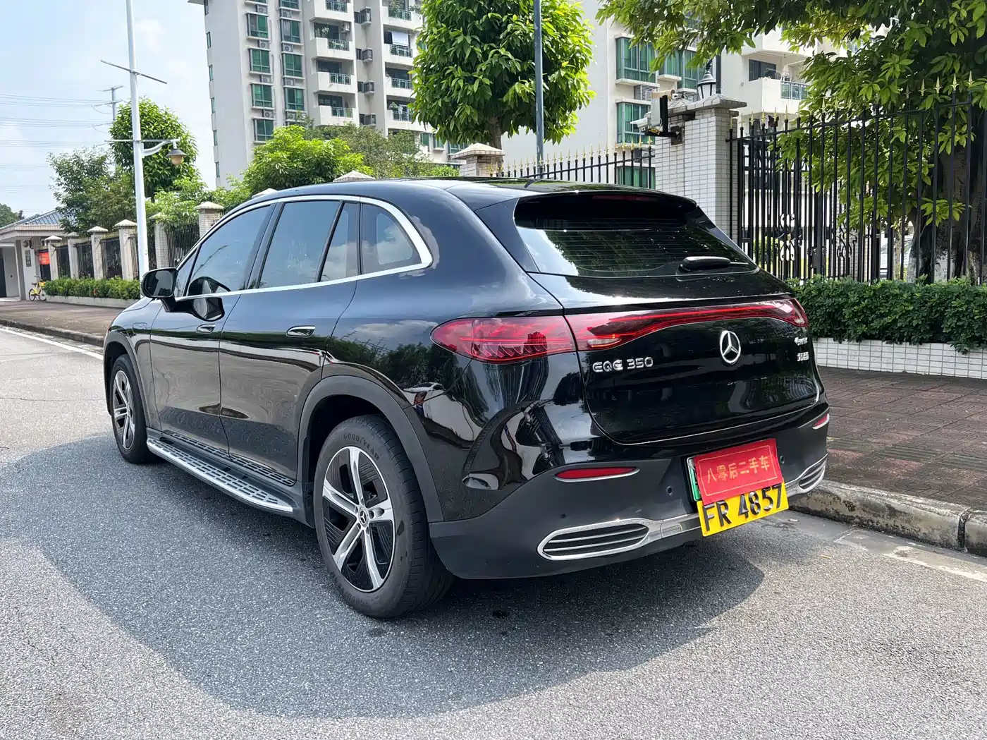 Фото 6 - Mercedes-Benz EQE SUV