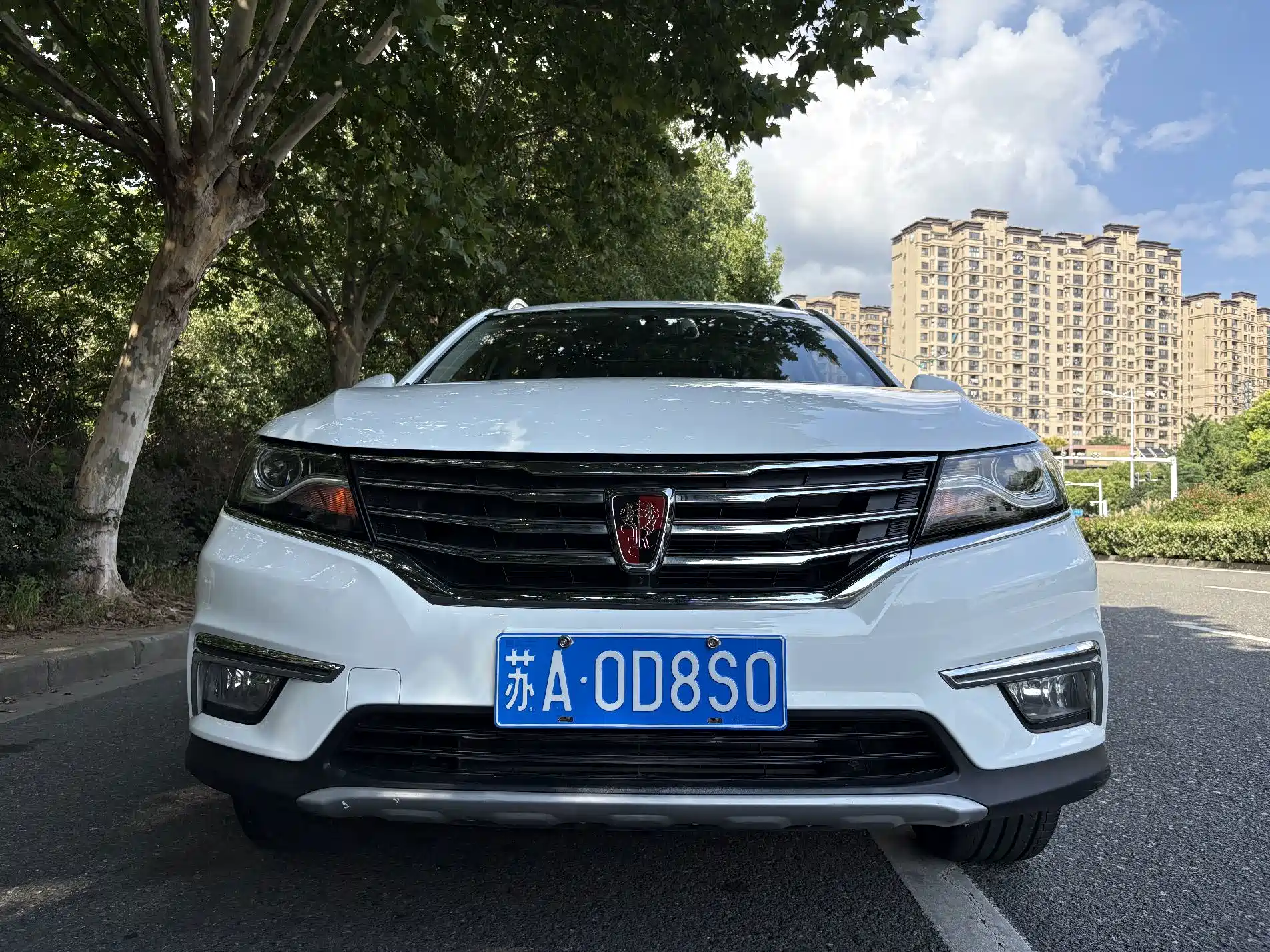 Фото 2 - Roewe RX5