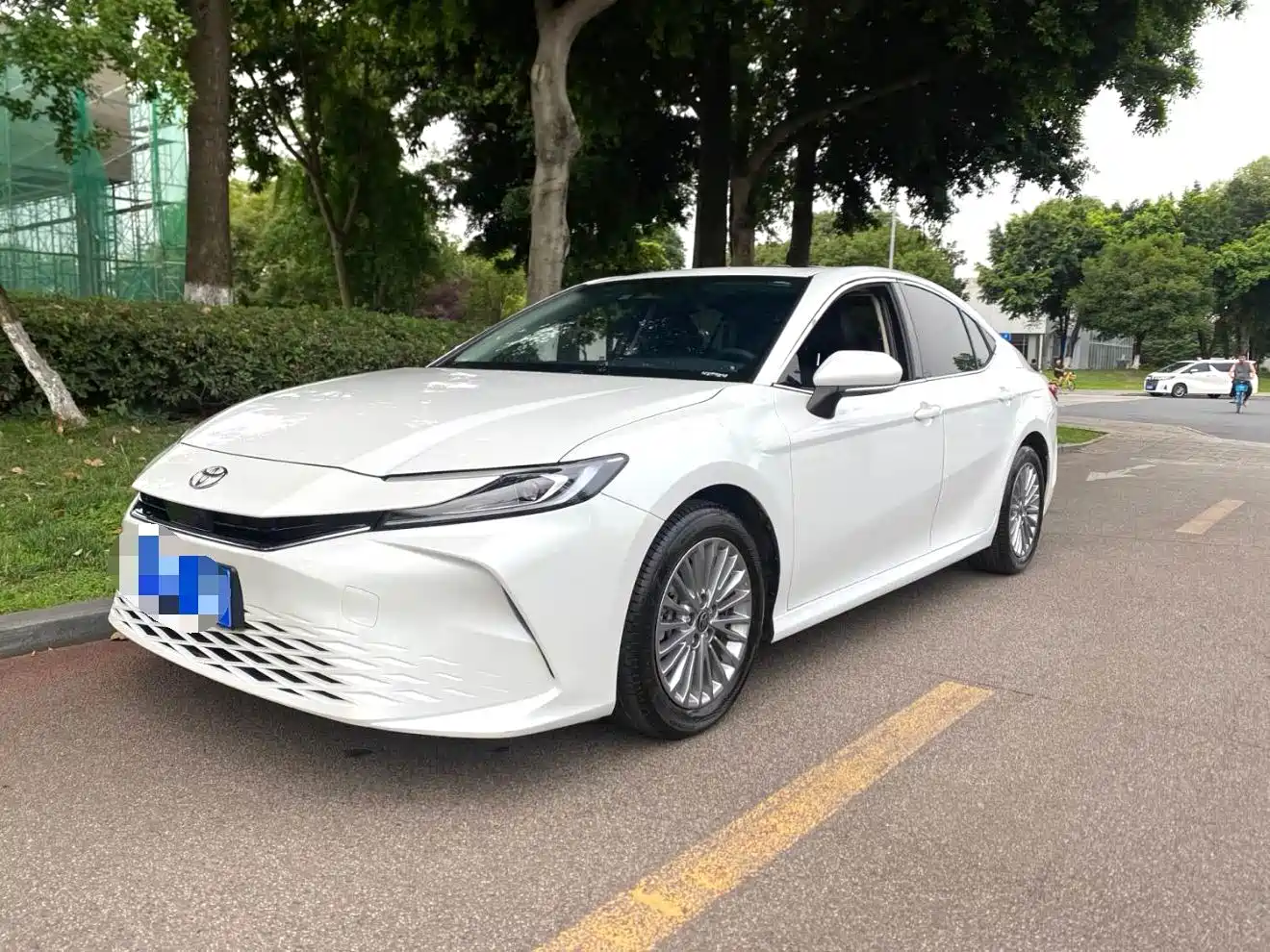 Toyota Camry 2025 2026 2.0E Elite Edition