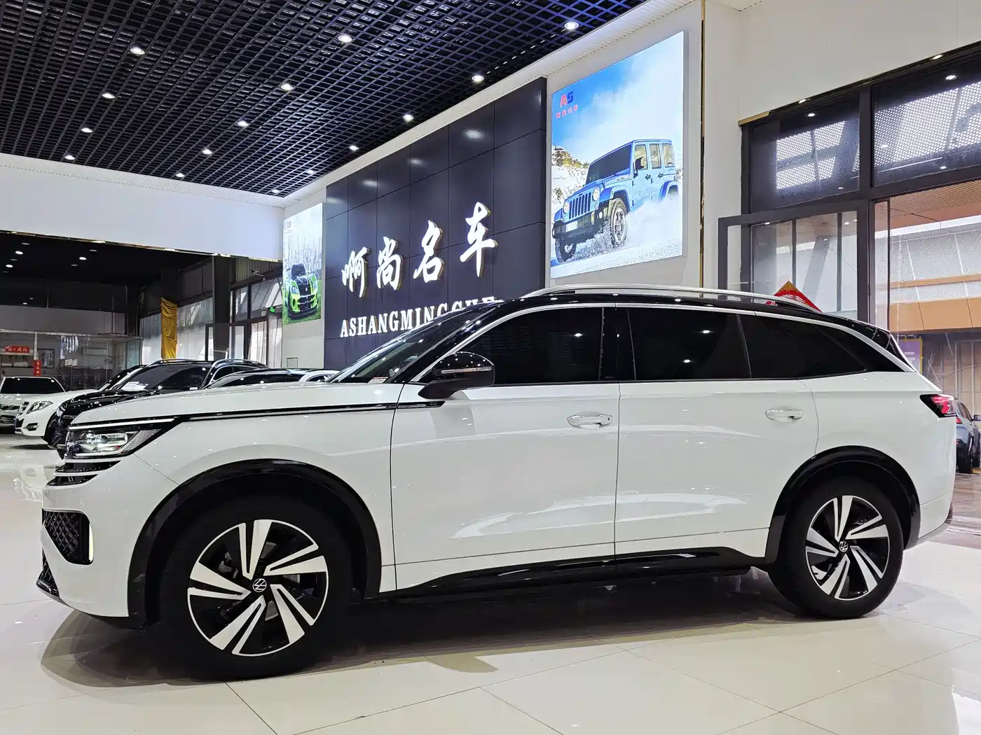 Volkswagen Talagon 2024 380TSI 4WD R-Line Touring фото 4