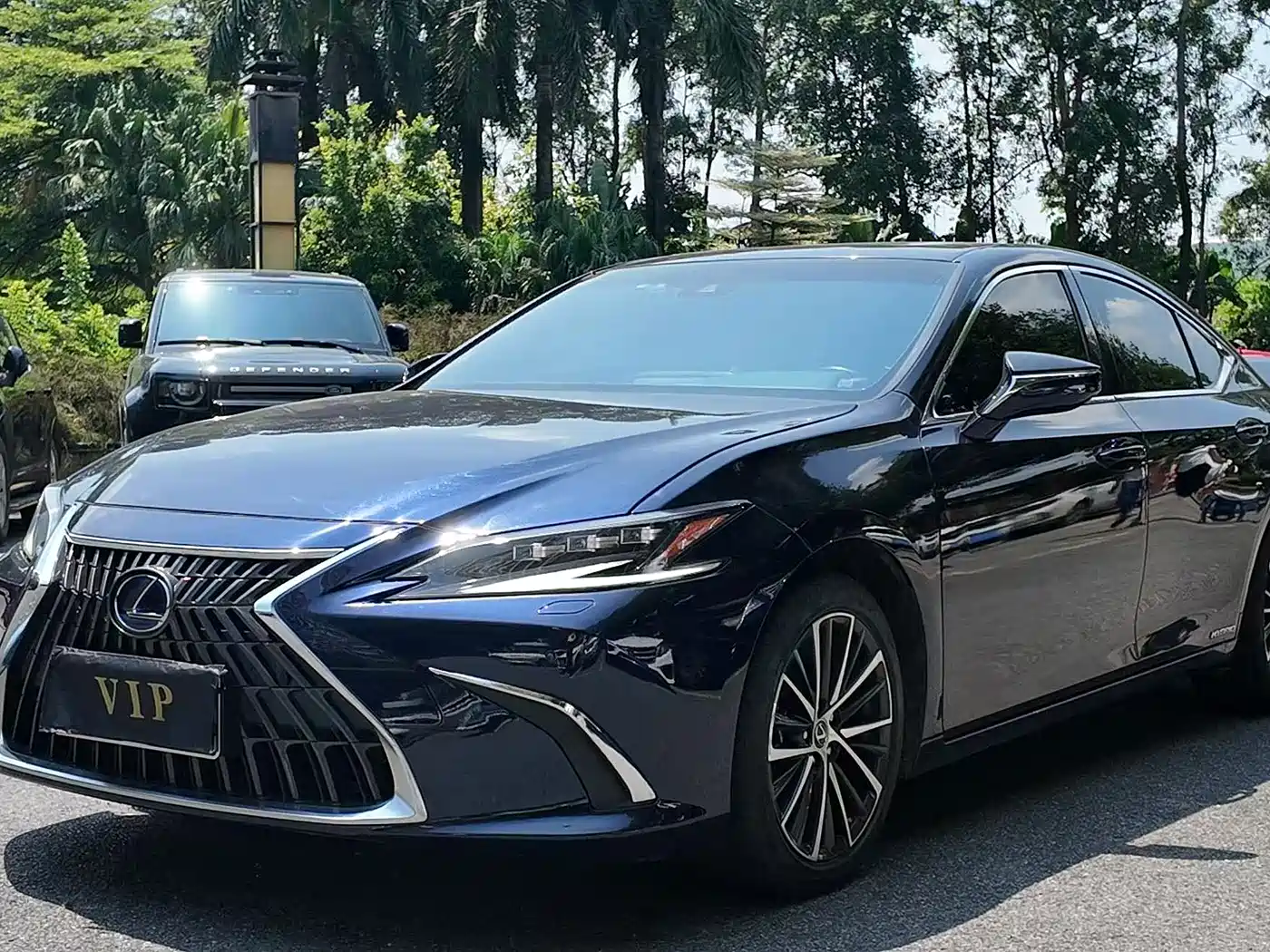 Фото 1 - Lexus ES