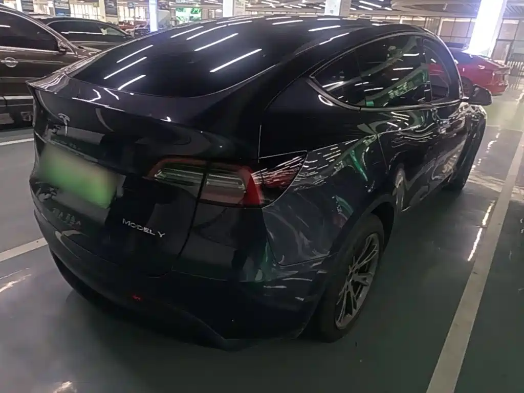 Фото 7 - Tesla Model Y