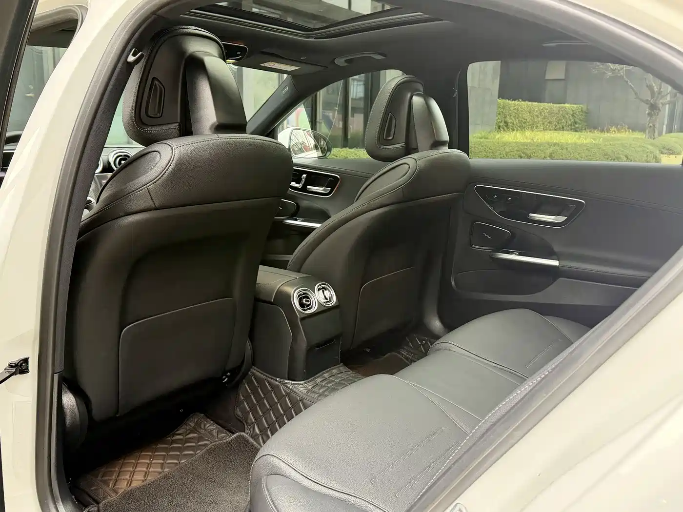 Mercedes-Benz C-Class 2023 C 260 L Sport фото 6