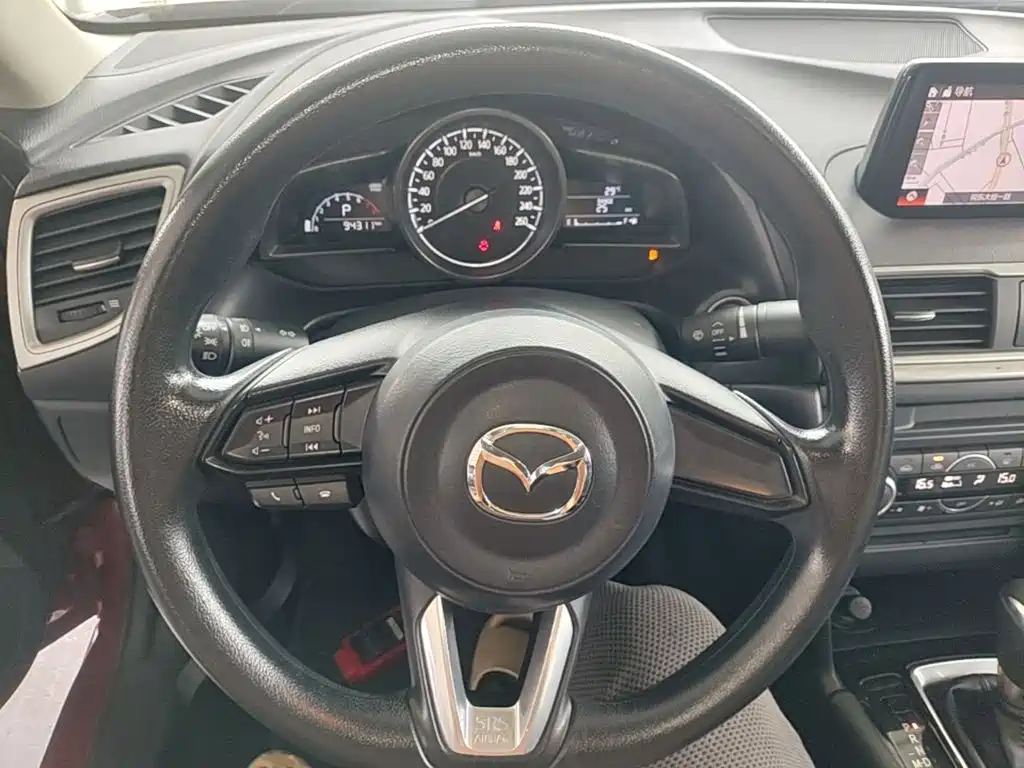 Фото 4 - Mazda Mazda 3