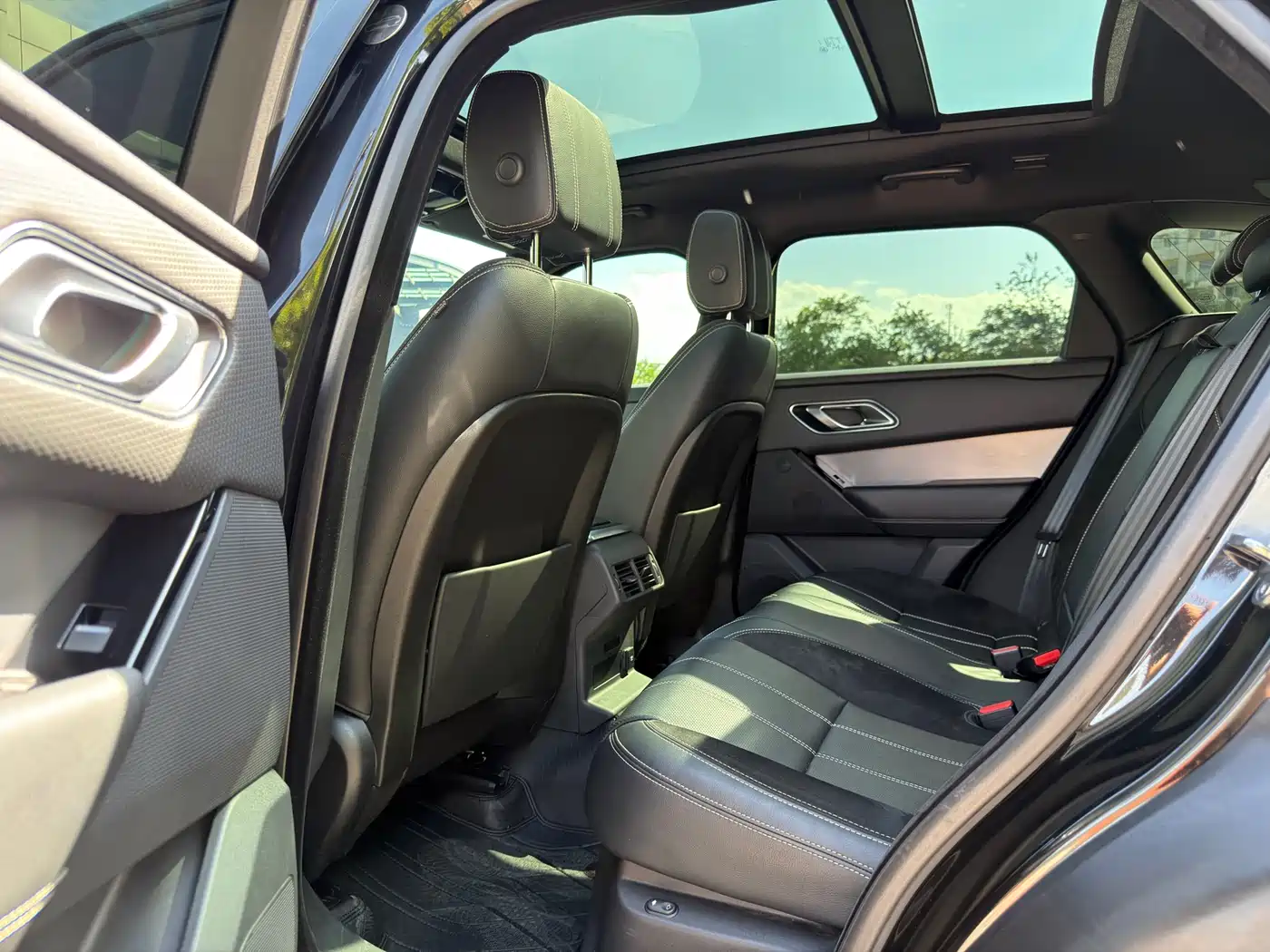 Land Rover Range Rover Velar 2020 P250 R-DYNAMIC S фото 6