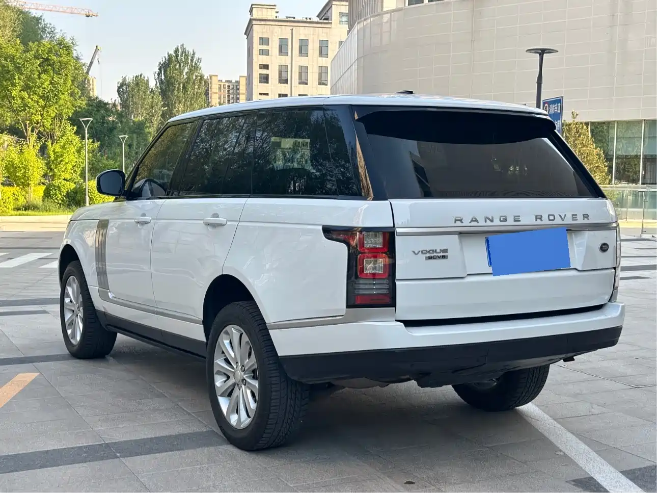 Фото 10 - Land Rover Range Rover