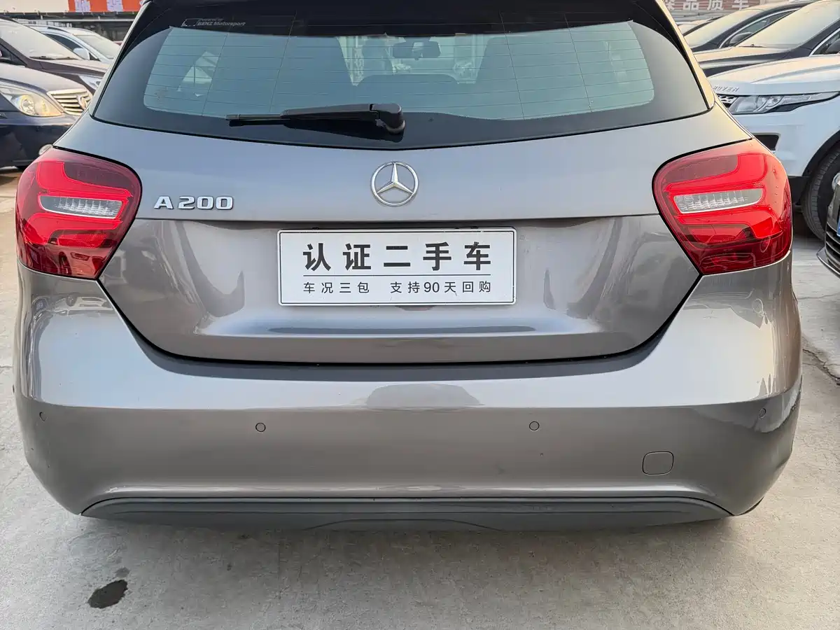 Mercedes-Benz A-Class (Import) 2017 A 200 Dynamic Edition фото 5