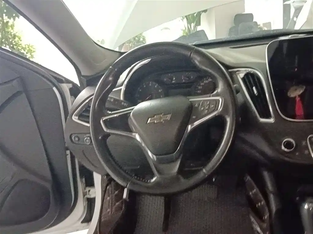 Chevrolet Malibu XL 2017 1.5T Auto Sport Edition фото 11