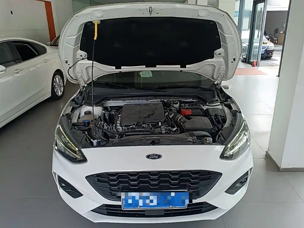 FORD FOX