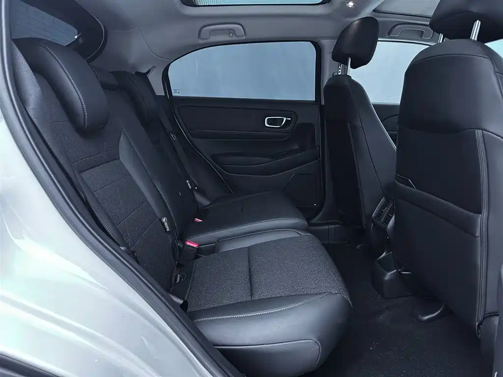 Honda Vezel 2024 2023 1.5L CVT Pioneer Edition