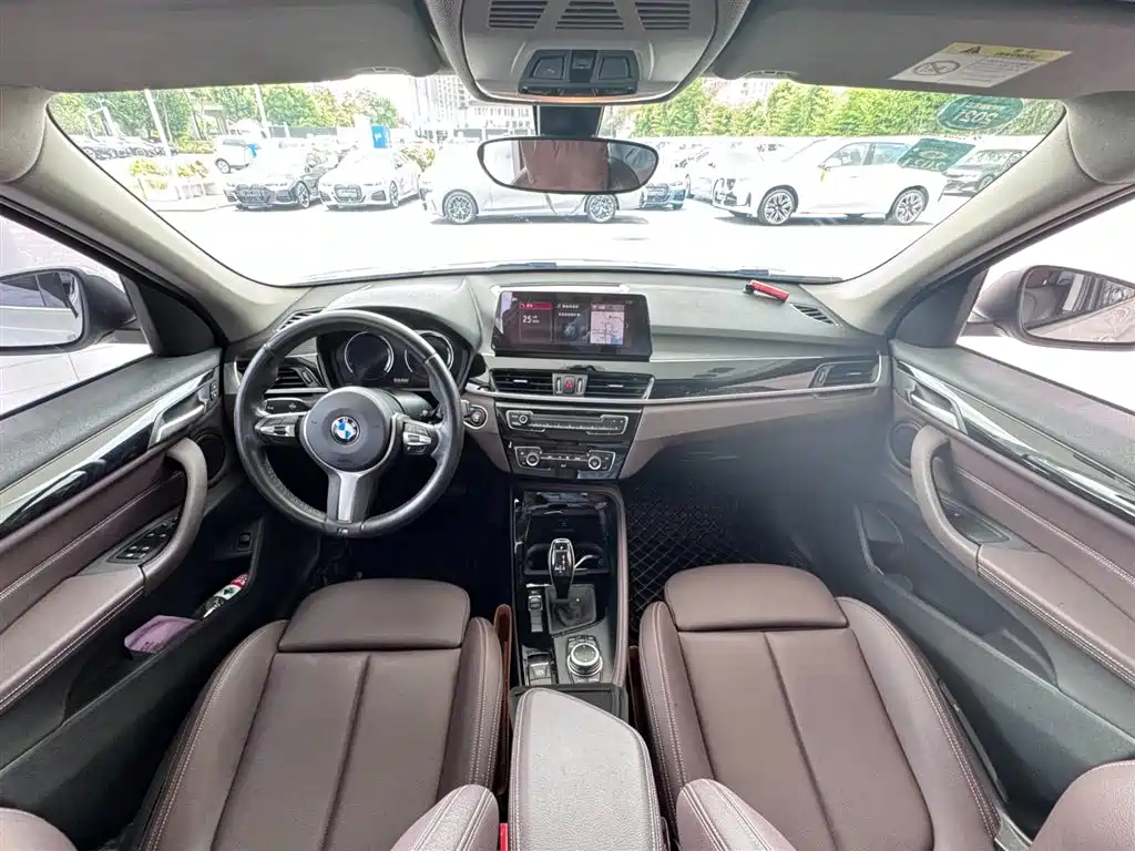 BMW X1 2020 sDrive20Li Premium Edition фото 12