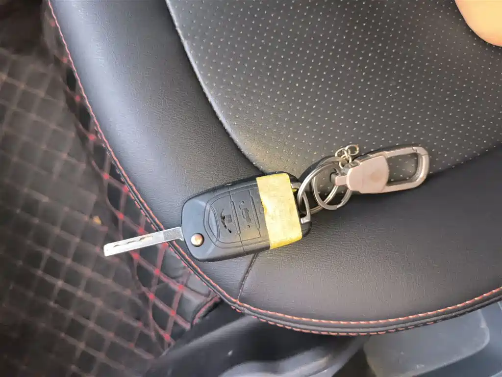 BAOJUN E100