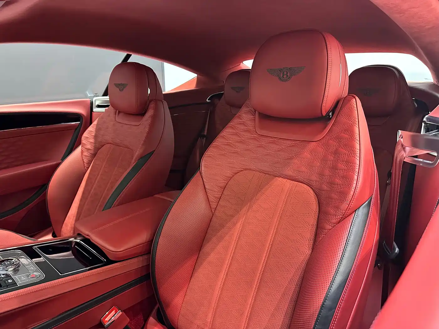 BENTLEY CONTINENTAL PLUG IN HYBRID