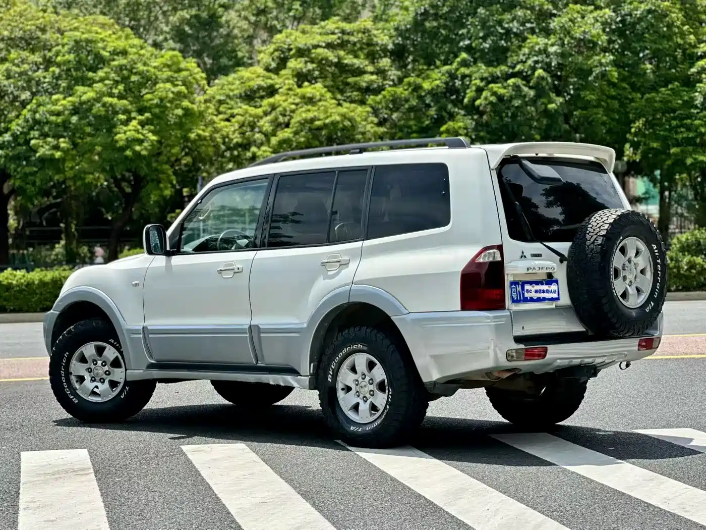 Mitsubishi Pajero 2006 2006 Model 3.0L AT GLX
